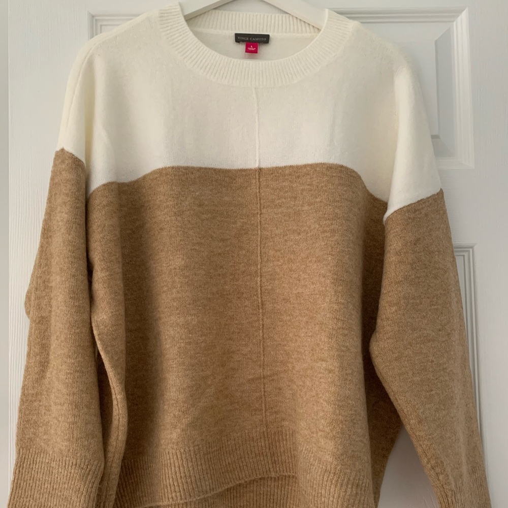 Vince Camuto Cream and Tan Crew Neck Sweater